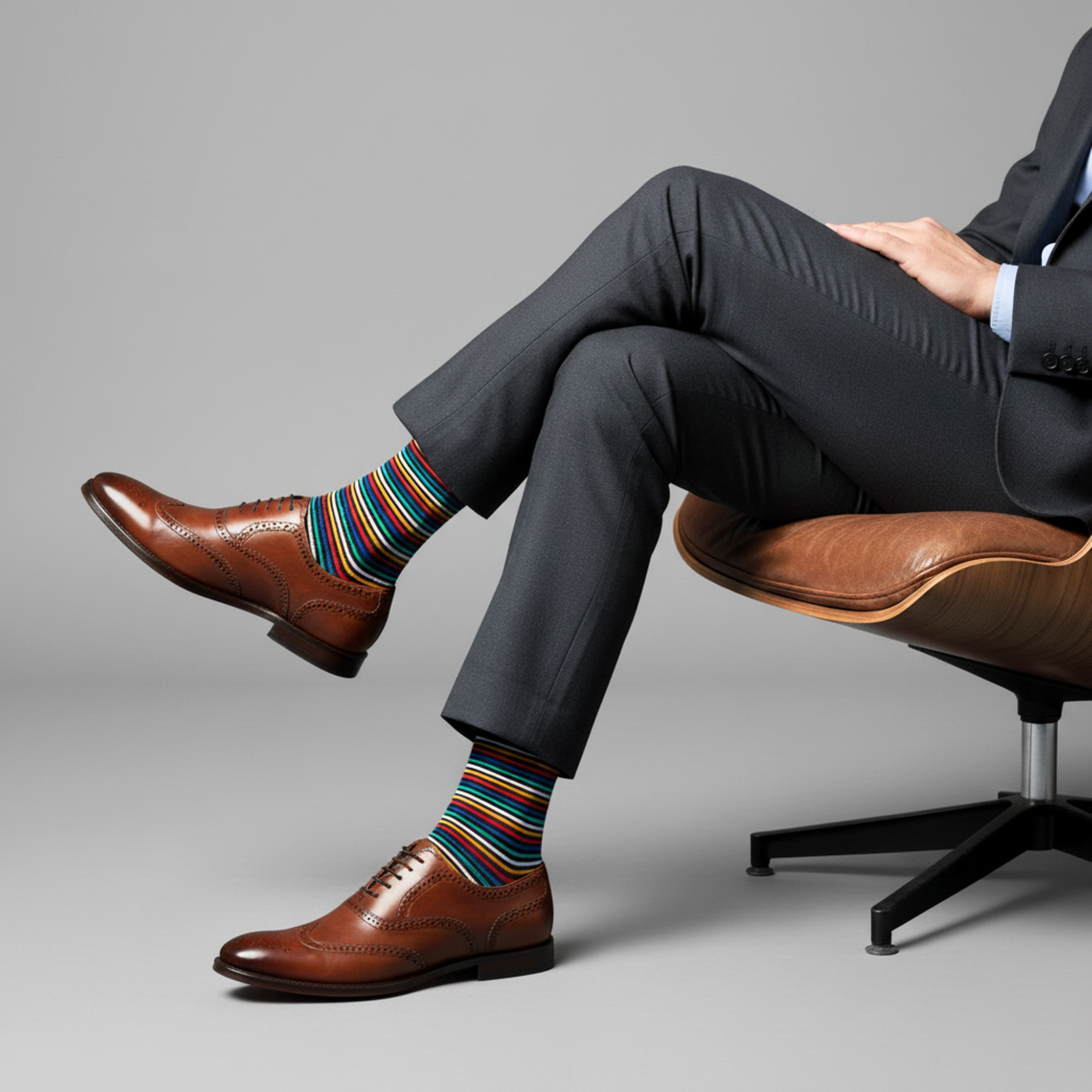 Stripes 9.0 Crew Length Cotton Socks: Bold Stripes for Your Feet