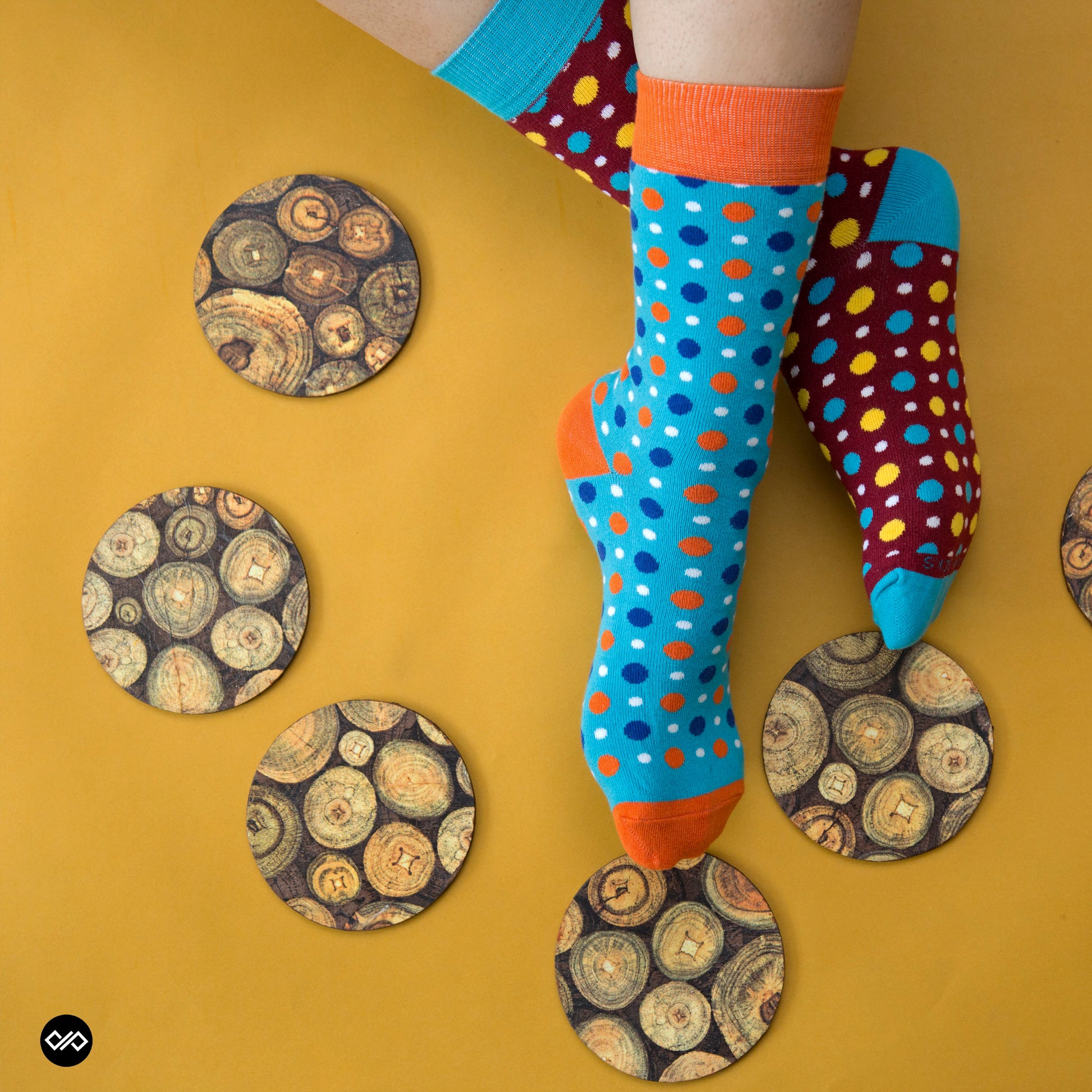 Fizzy Aqua Crew Length Socks - Refreshing Cotton Comfort 