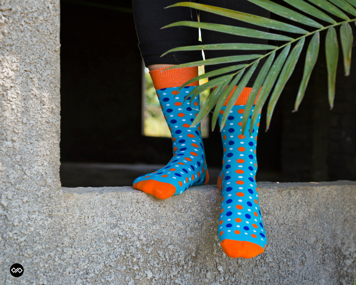 Fizzy Aqua Crew Length Socks - Refreshing Cotton Comfort 