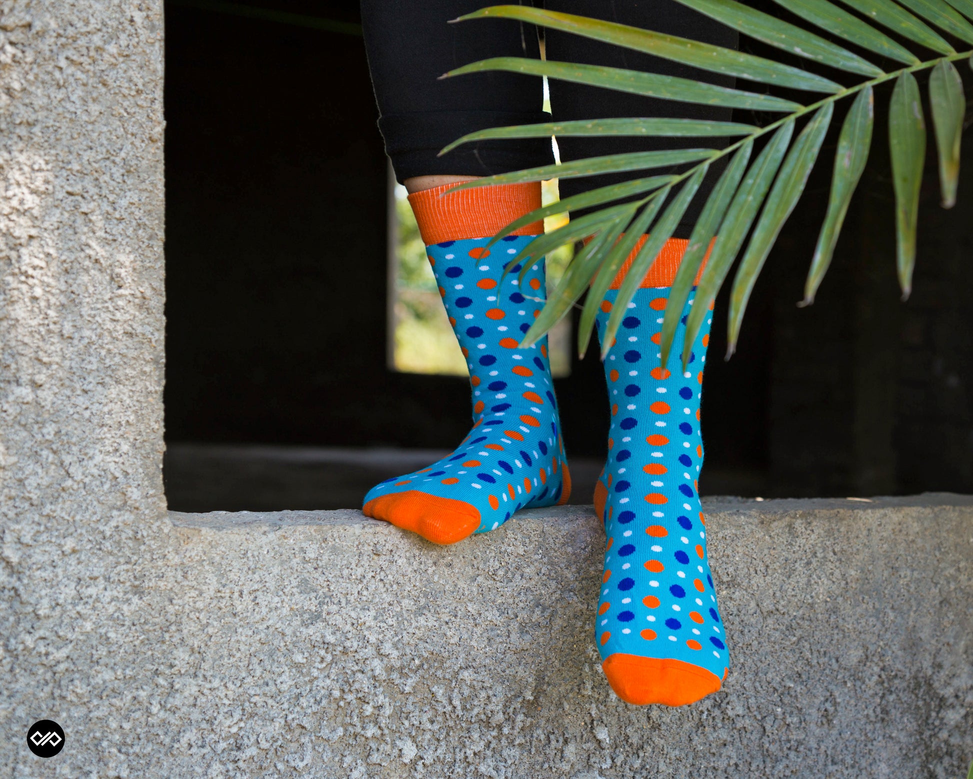 Fizzy Aqua Crew Length Socks - Refreshing Cotton Comfort 