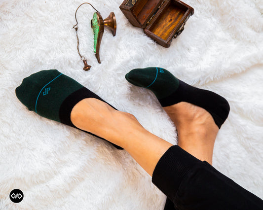 DS Unisex Invisibles – Colorful Cotton Socks in Olive & Black