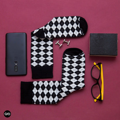 DANDY - BLACK & WHITE CREW LENGTH SOCKS - Cotton Crew Socks