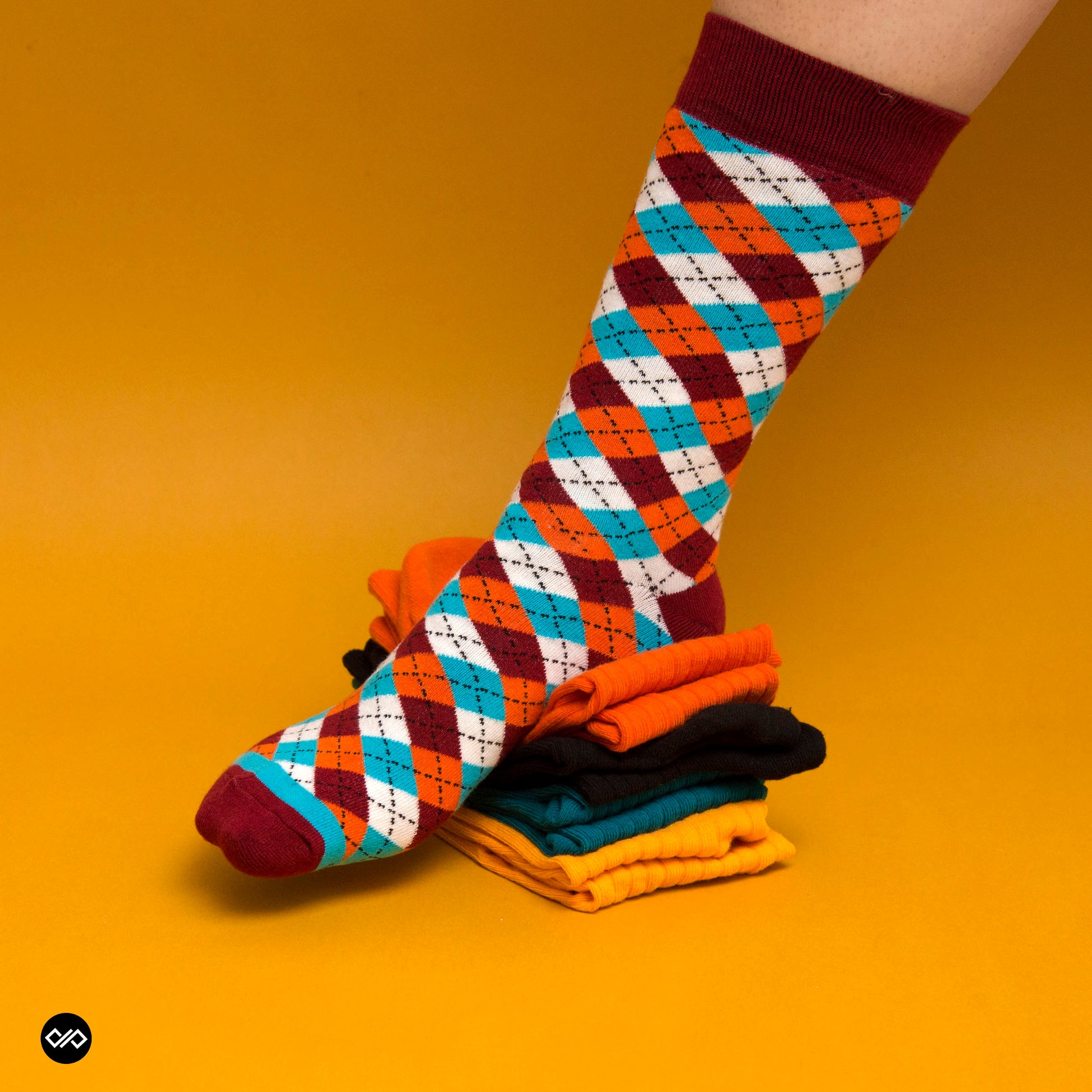 DANDY - MAROON CREW LENGTH SOCKS - Cotton Crew Socks